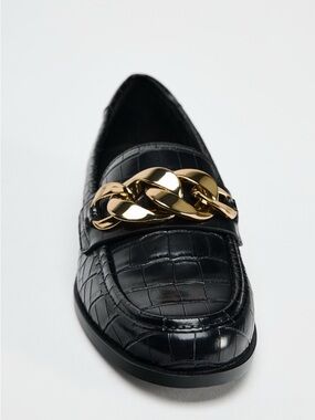 Zara Black Croc-Embossed Loafer with Gold Chain
